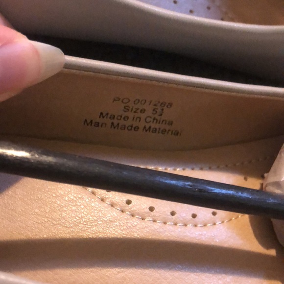 Journee Collection SAAR Grey Beige Nude Pumps SZ:5.5 - Picture 6 of 7